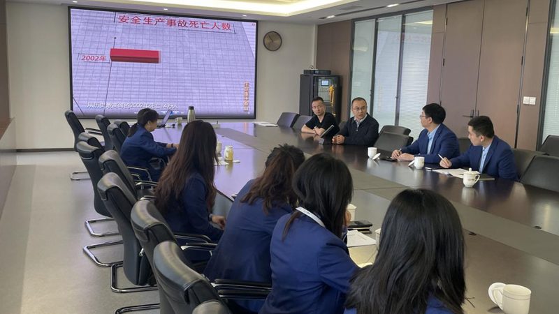 实操培训：侧重实际操作能力培养